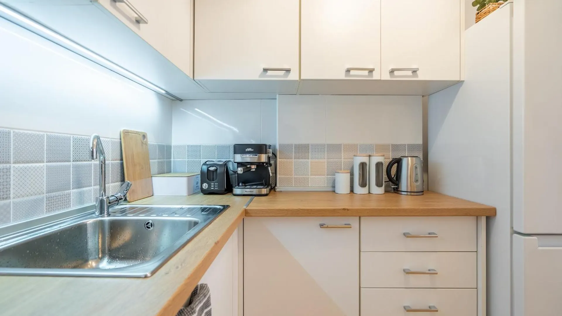 아파트 Modern And Calm 2Bdrm Apt In City Centre 소피아