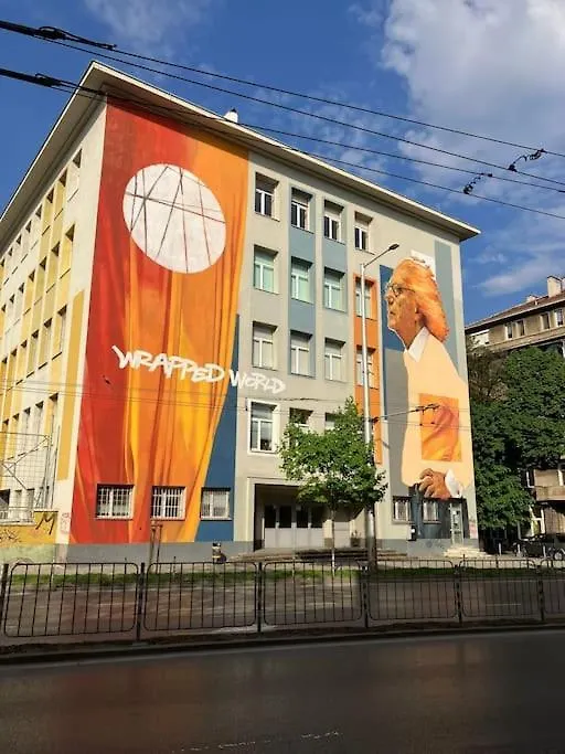 Modern And Calm 2Bdrm Apt In City Centre Sofia Apartment