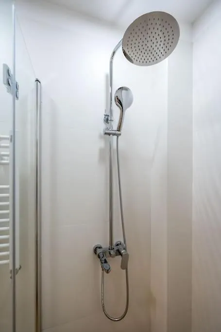 Modern And Calm 2Bdrm Apt In City Centre Sofya Daire