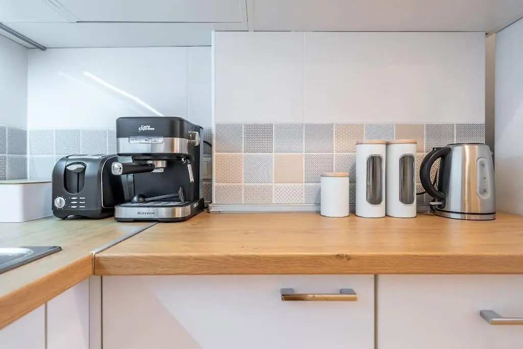 Daire Modern And Calm 2Bdrm Apt In City Centre Sofya Bulgaristan