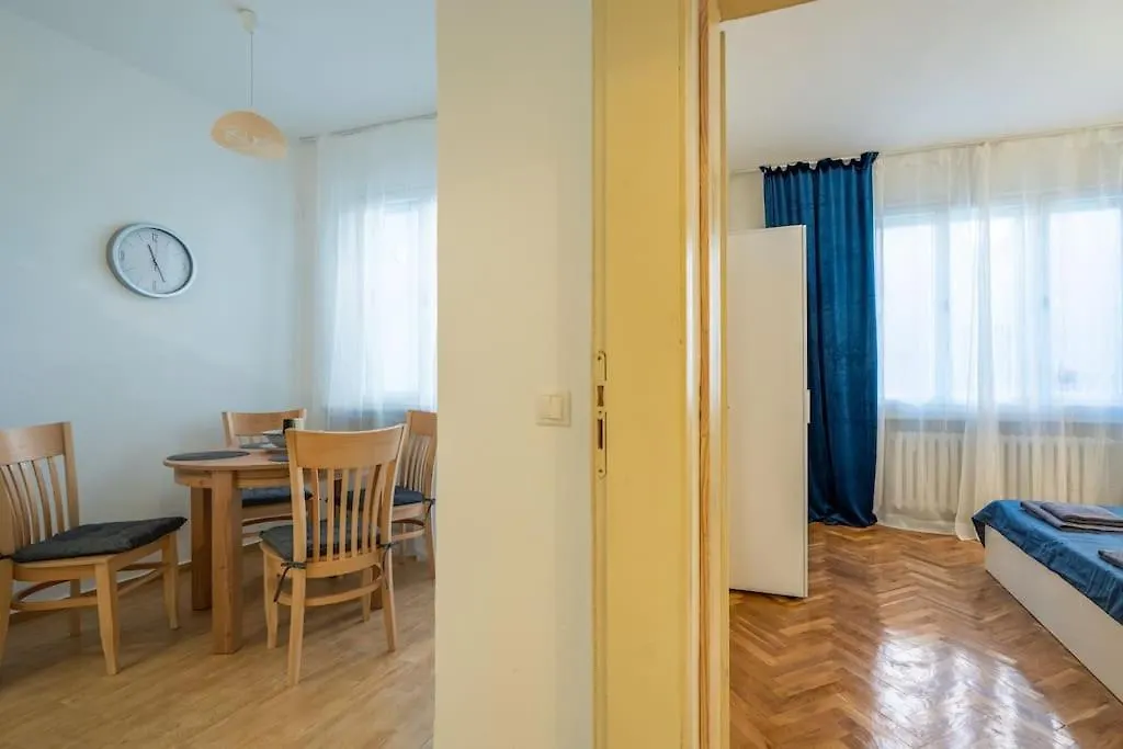 Modern And Calm 2Bdrm Apt In City Centre Sofya 0*,